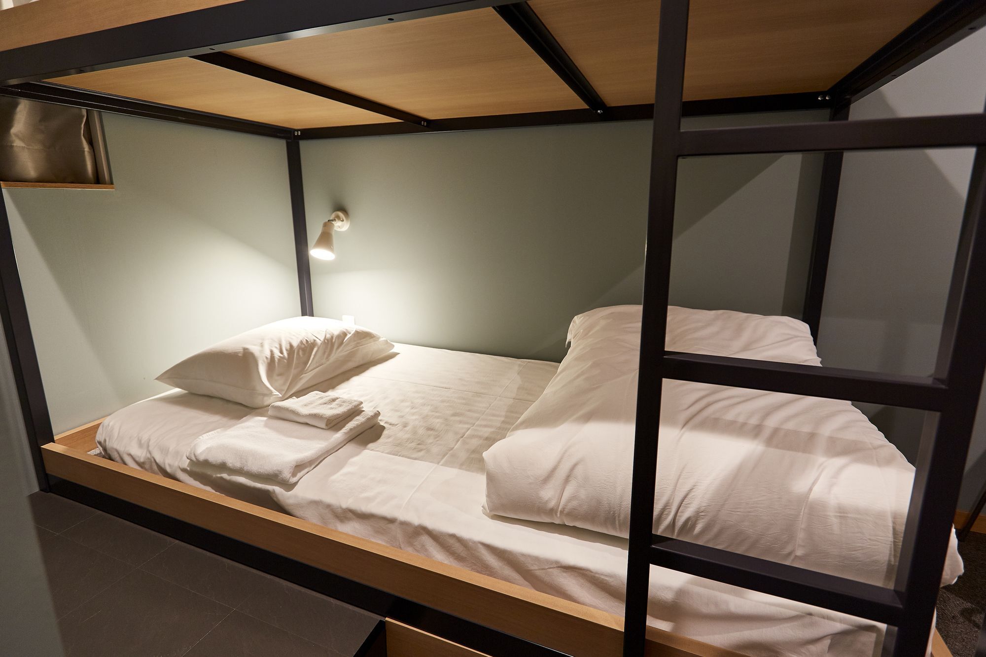 R Star Hostel Kyoto Exteriör bild